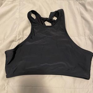 Old Navy swimsuit top Size Medium Nice Used Condition